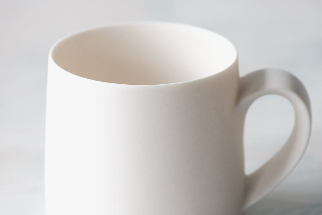 B mug
