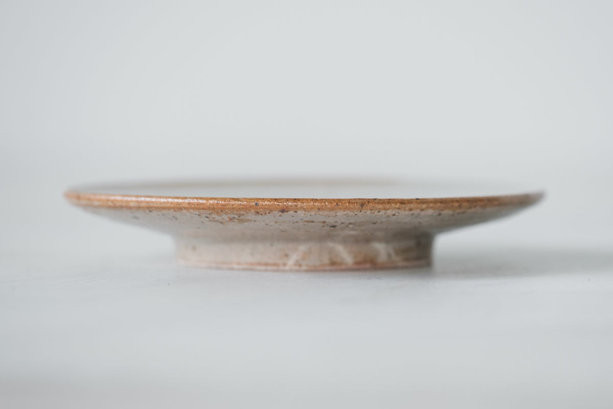 陶　小皿　(灰釉)