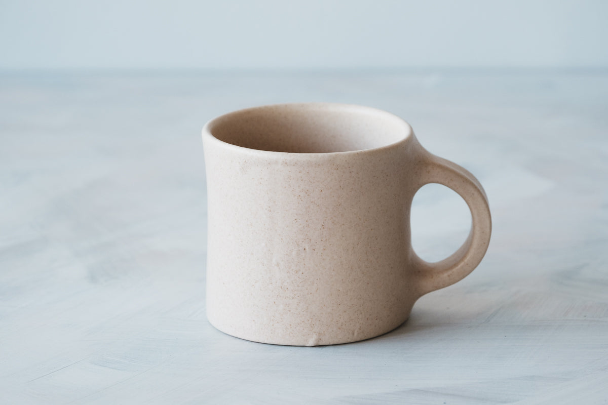 mug white beige
