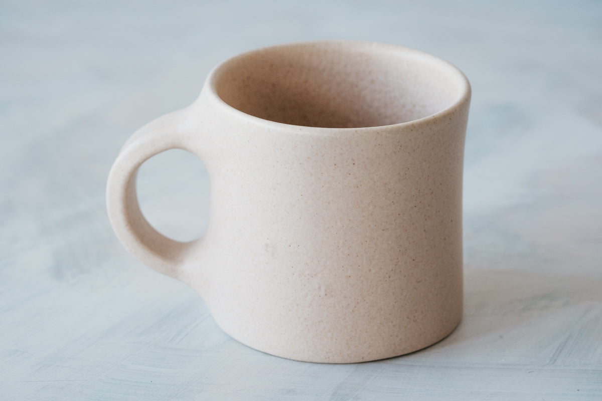mug white beige