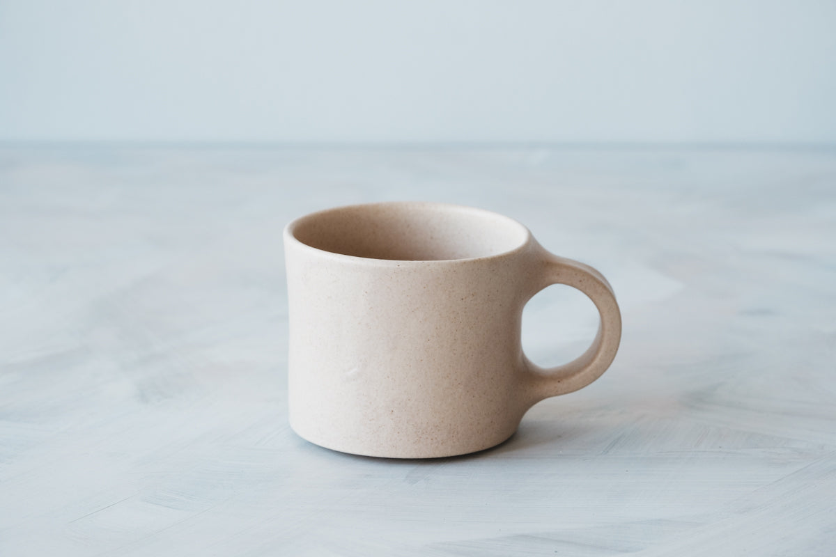 mug white beige