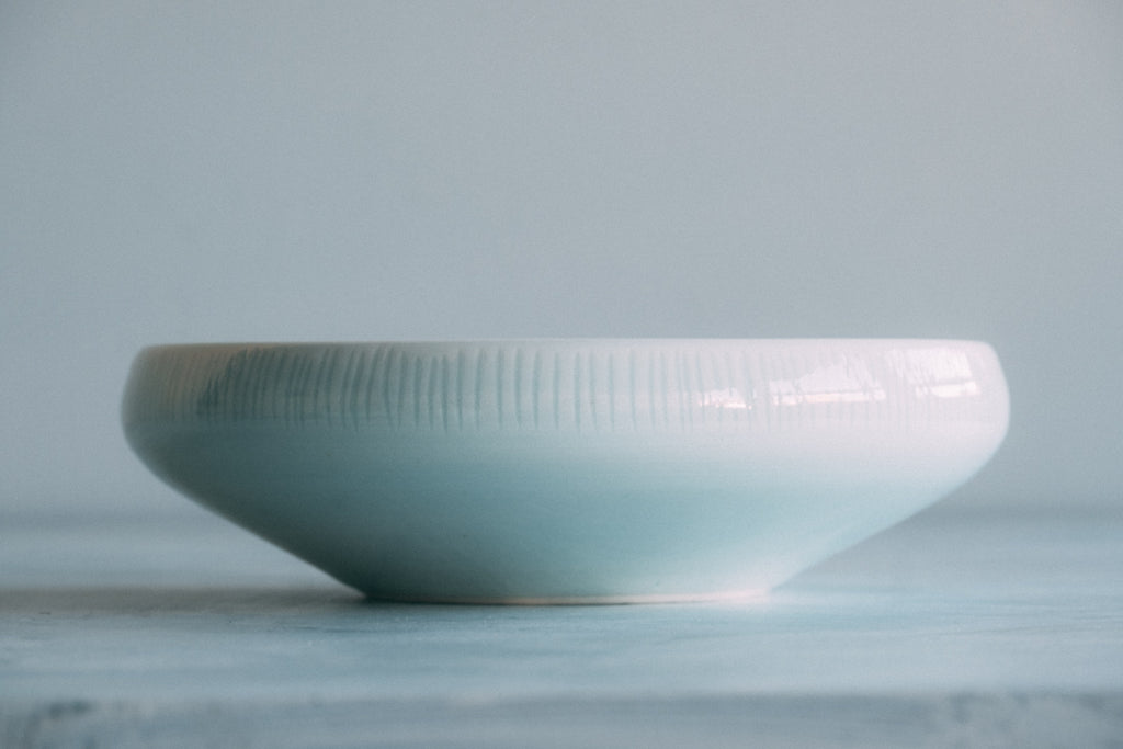 しのぎライトブルー盛鉢 8" Shinogi Bebe's blue Serving Bowl