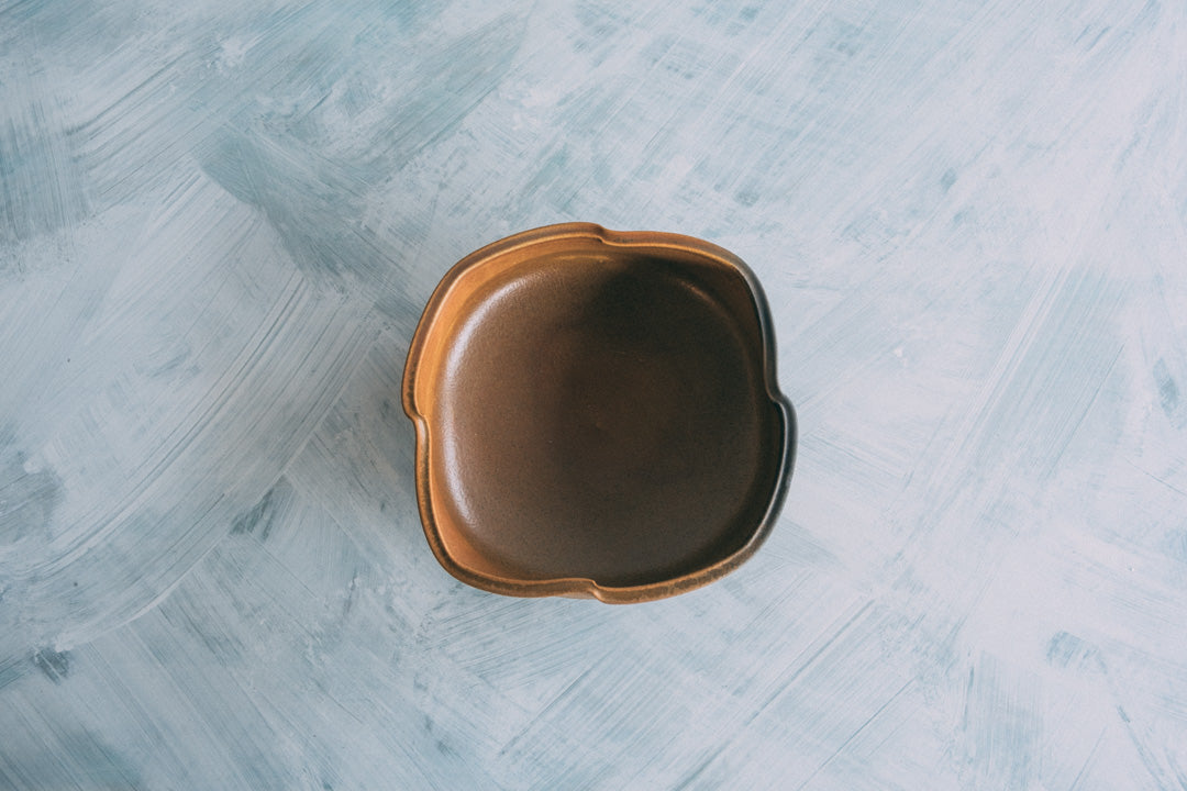 盛鉢（塩窯焼成）Serving bowl