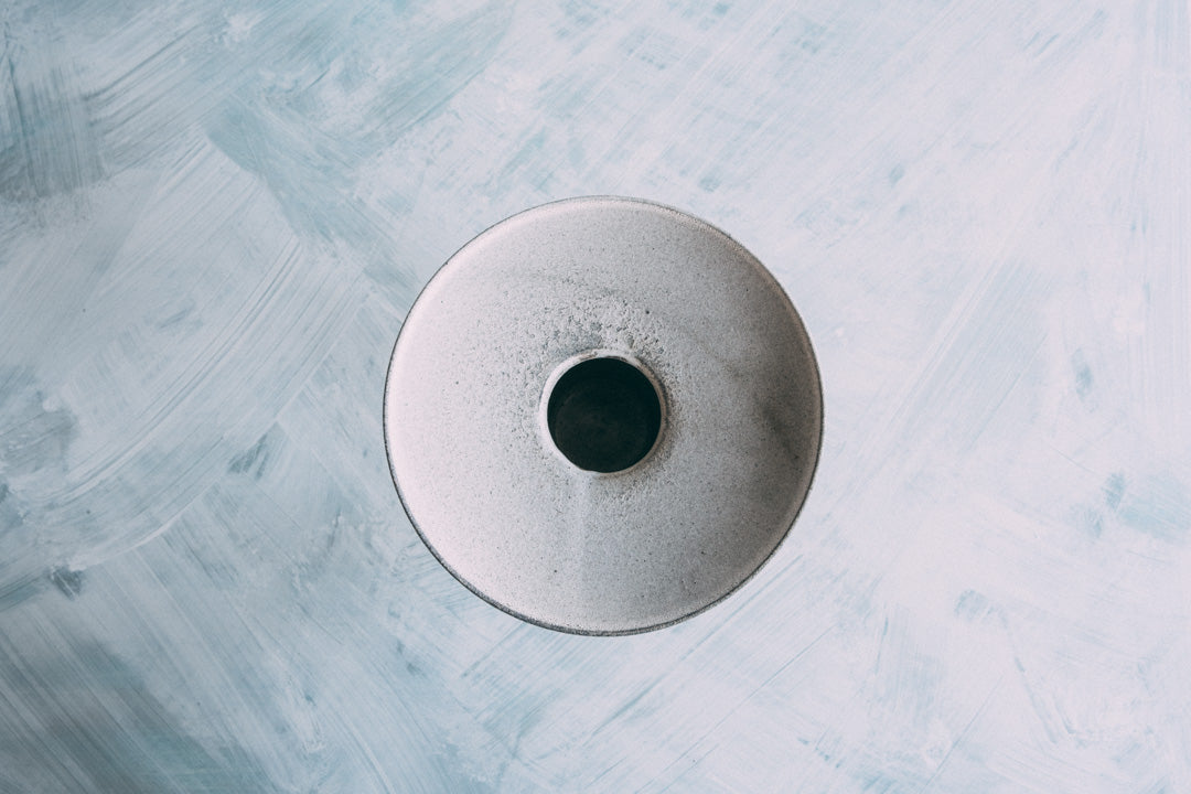 焼締花入（塩窯焼成） Unglazed Hug Vase