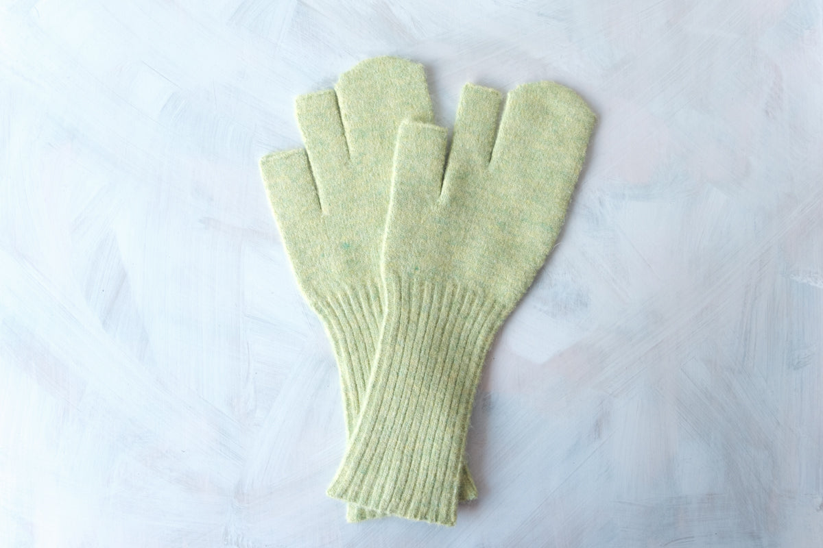 ODD MITTEN