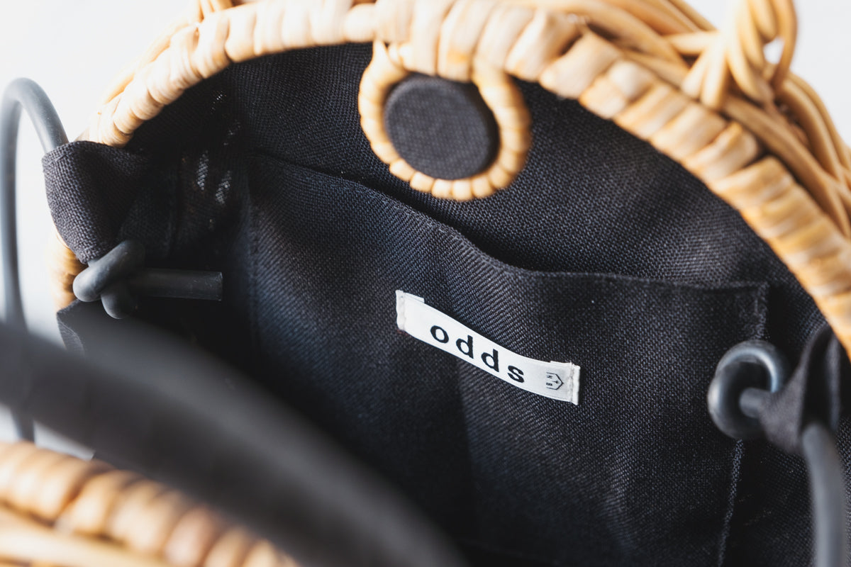 ARAROG ROUND SHOULDER BAG