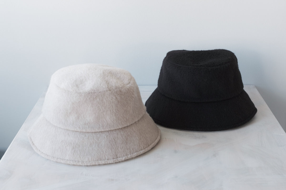 FUR BUCKET HAT