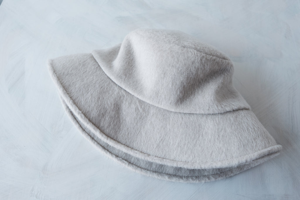 FUR BUCKET HAT