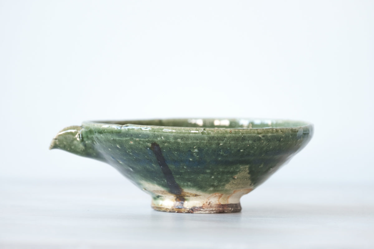 織部片口