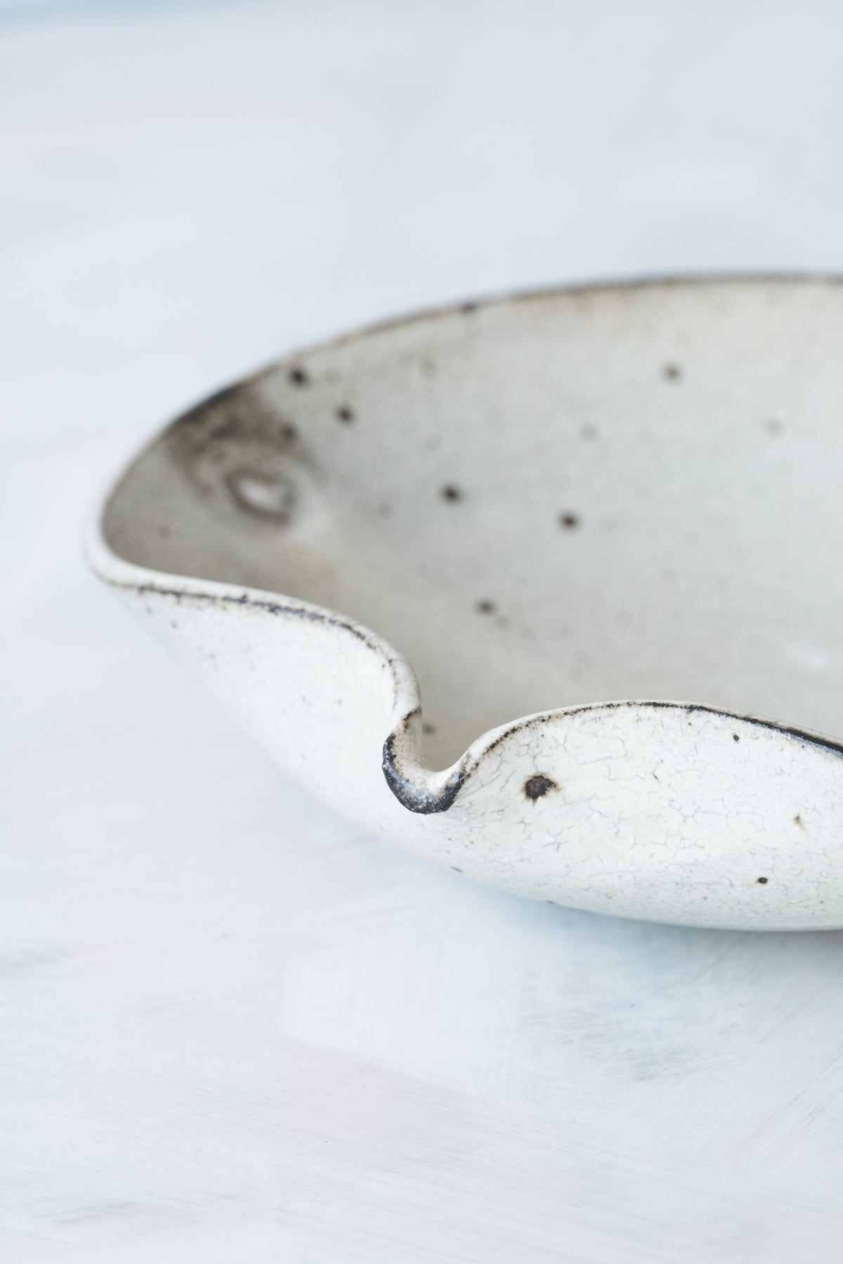 粉引　エイ型片口　大