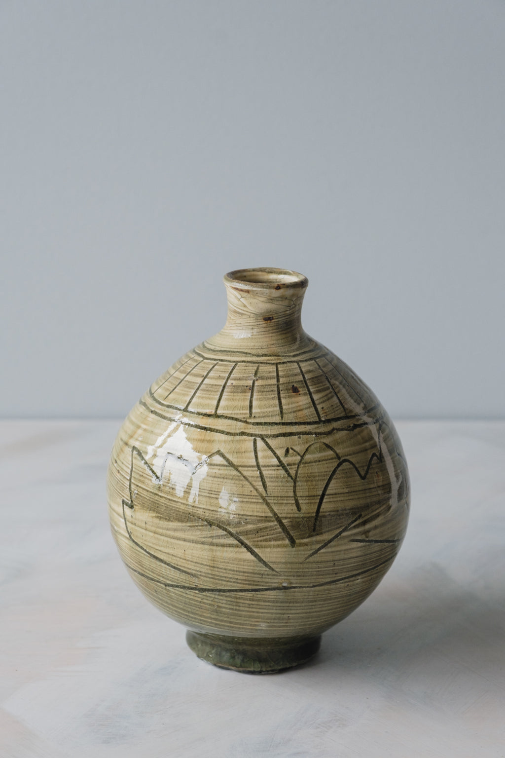 線刻一輪挿し